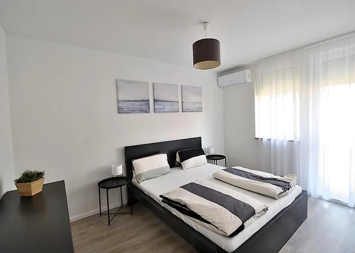 Lelle Apartament *